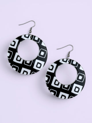 Black/White Mod Geometric Print Earrings - Circle Cut-out